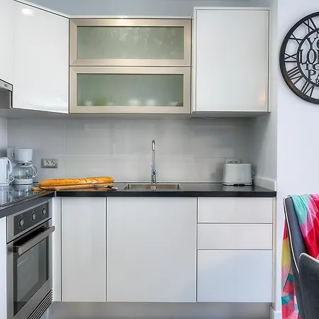 Apartament Modern Cristianos Center